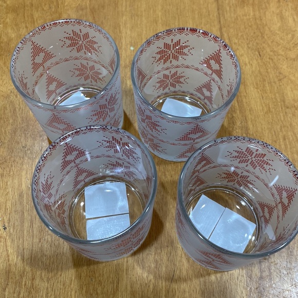 NWT. Yankee Candle, set of 4 votive candle holders. - Picture 5 of 7